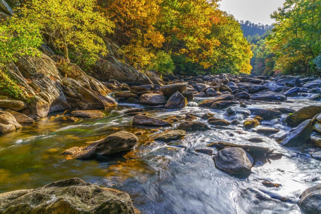 Splashing Sunrise, 2 Bedrooms, Private Pool, Arcade, Hot Tub, Sleeps 6 Pigeon Forge Ngoại thất bức ảnh